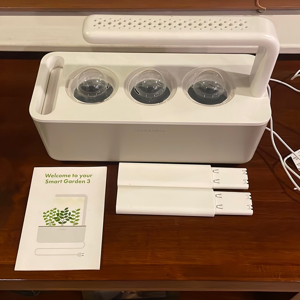 Click and grow. Smart Garden 3. Great price!!!!!